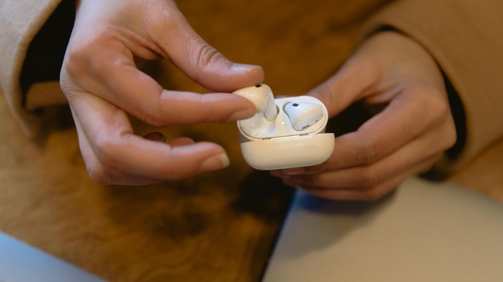 AirPods