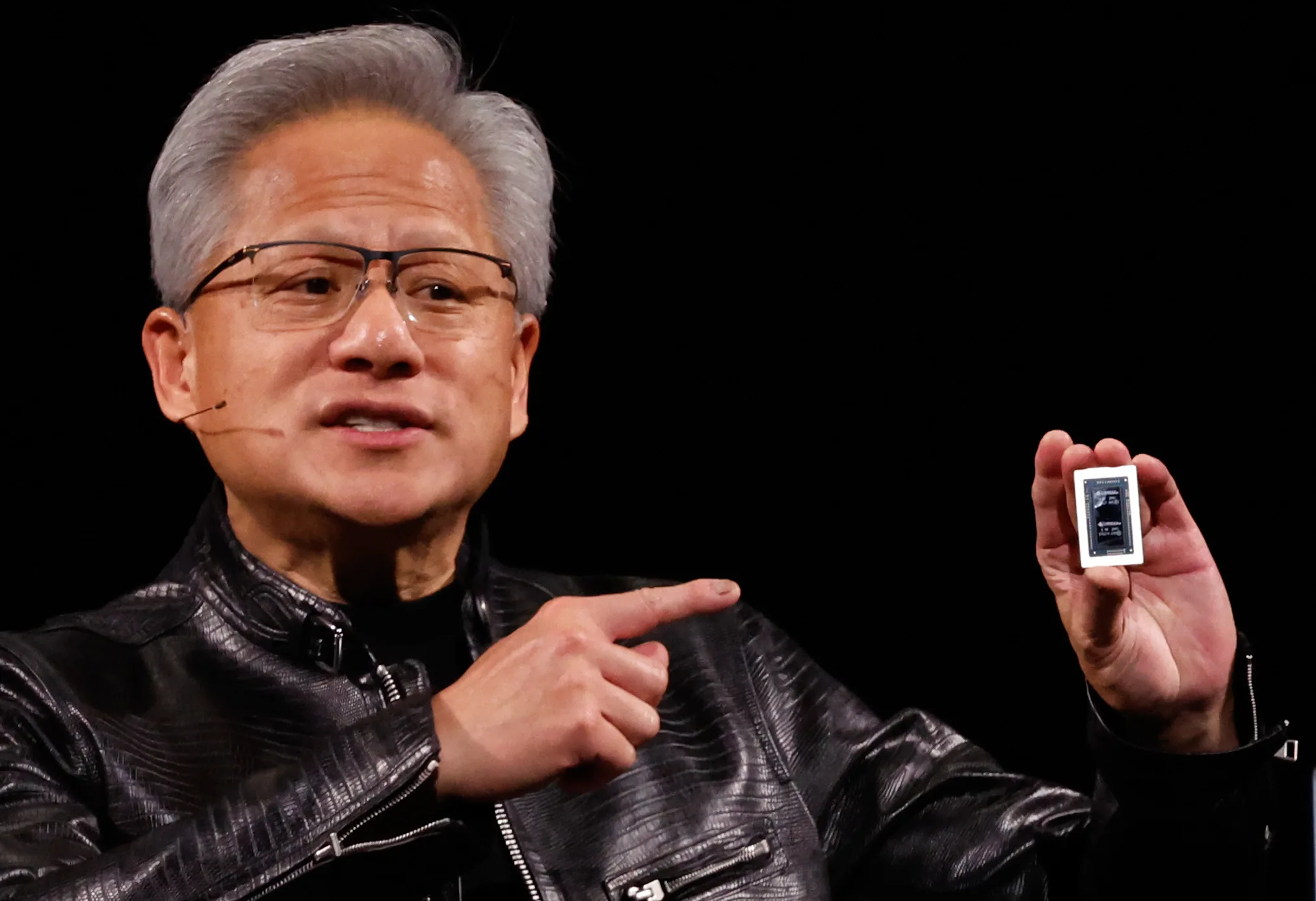 Nvidia lanza RTX Spark, su chip de IA para laptops, y desafía a Intel, AMD y Apple Nvidia lanza RTX Spark, su chip de IA para laptops, y desafía a Intel, AMD y Apple