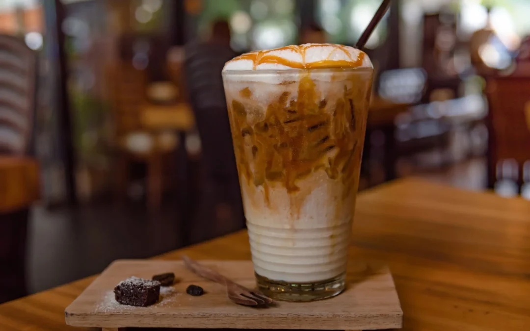 El caramel mocha desplaza al café de olla: el algoritmo gastronómico y la comida tradicional
